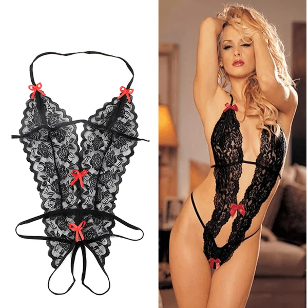 Chantelle’s Lace-Up Bustier Set