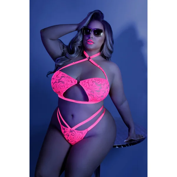 Lights Off Bralette and Panty - Queen - Neon Pink