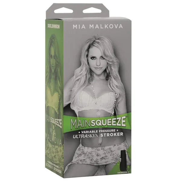 Main Squeeze Pussy Masturbator – Mia Malkova